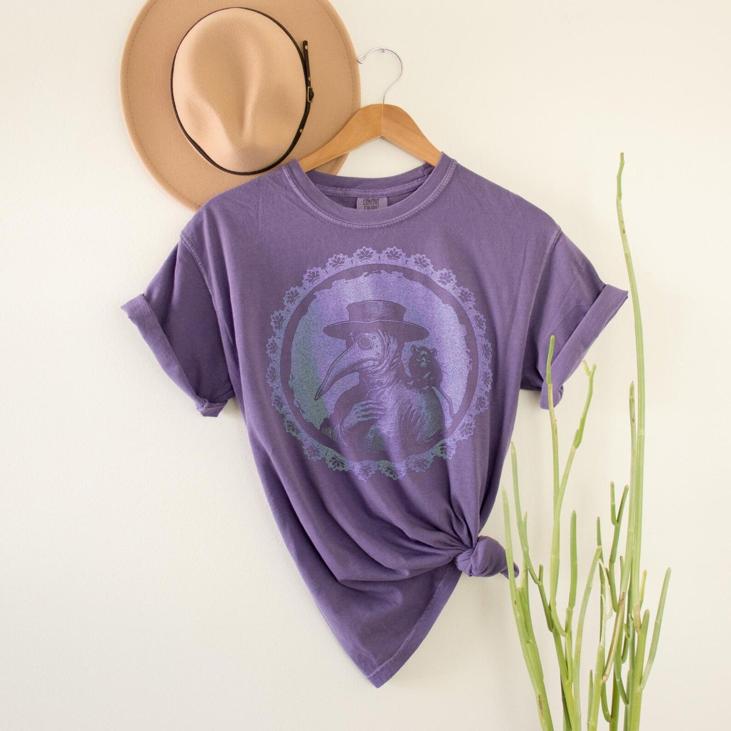 Spooky Gothic Tee – Plague Doctor & Pet Rat Design – Dark Humor